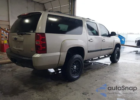 2007 Chevrolet Suburban 1500 Lt from USA, damaged, VIN 3GNFK163X7G262035